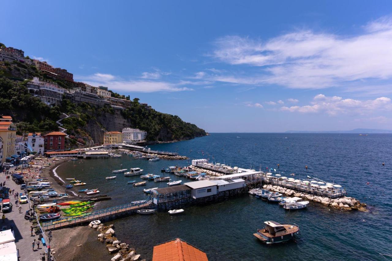 Aparthotel Relais Del Mare Sorrent Exterior foto